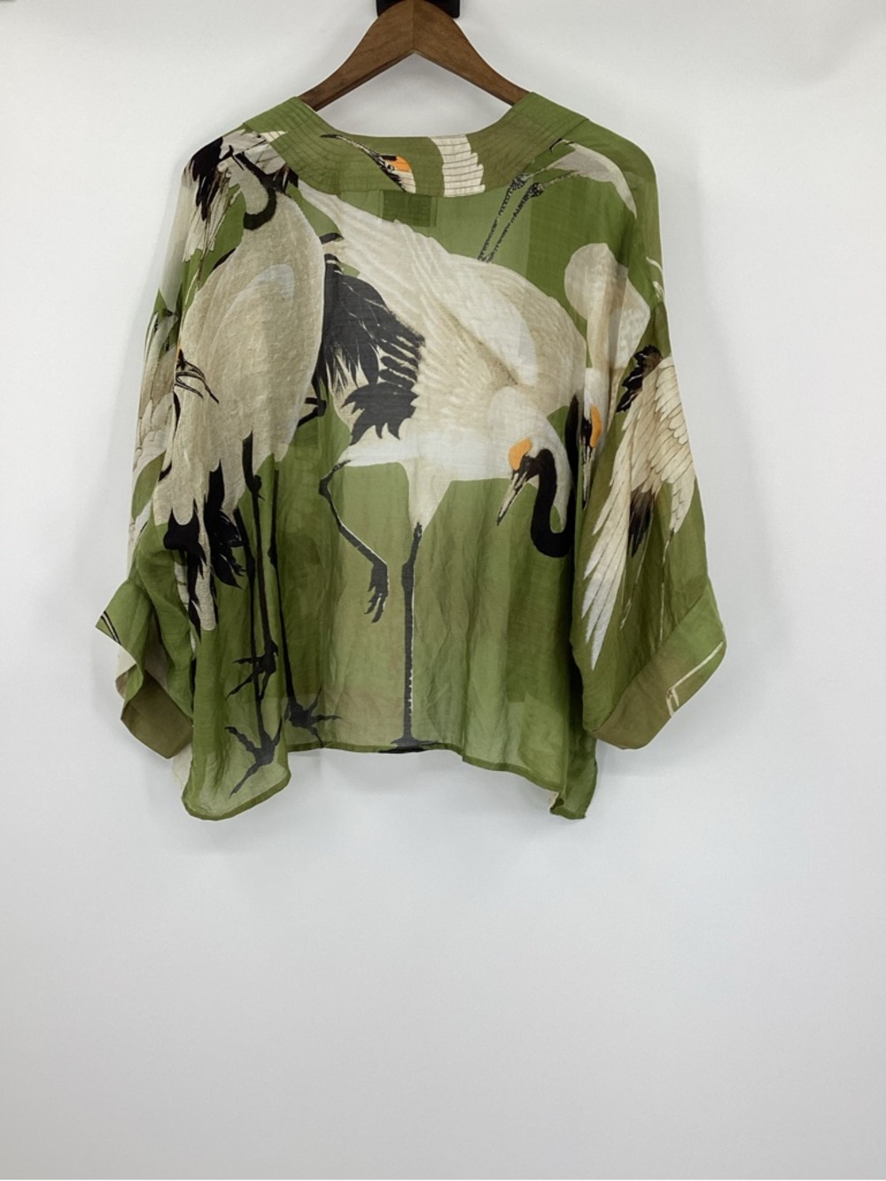 One Hundred Stars Stork Print Lightweight Kimono Top - Picture 4 of 9